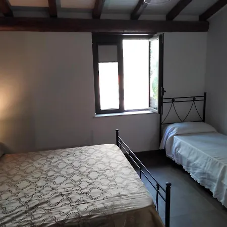 Cuntarati Nature Tourism - Simeto Etna 펜션 *