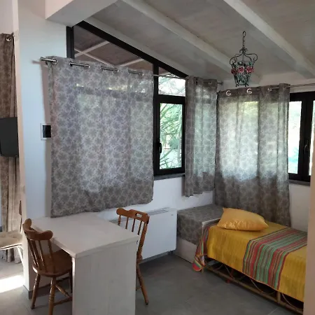 펜션 Cuntarati Nature Tourism - Simeto Etna